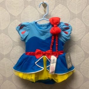 Baby Snow White costume or outfit.